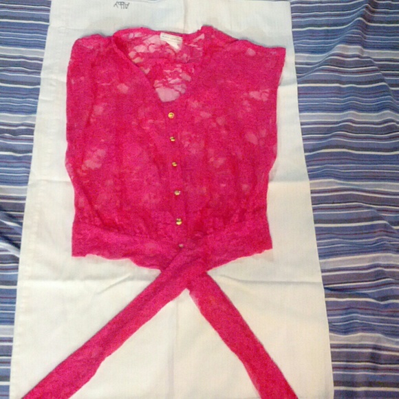 Body Central  Tops - Lace pink top. Very cute!