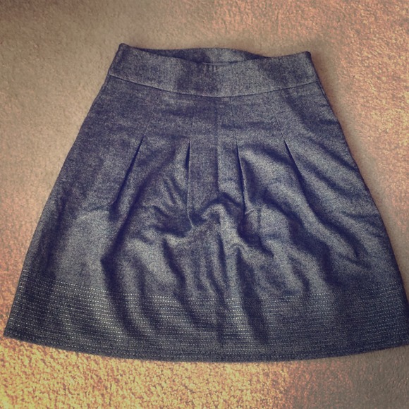 Ann Taylor Dresses & Skirts - ann taylor tweed pleated skirt