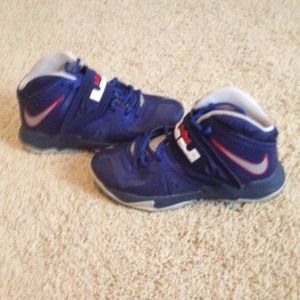 Lebron soldier 7