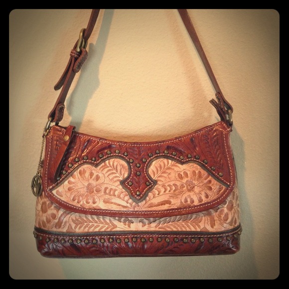 American West zip-top shoulder bag