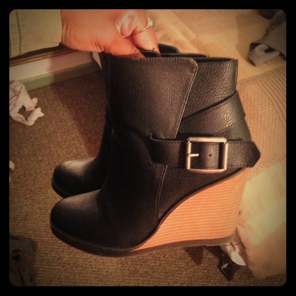 Cute Black Boots