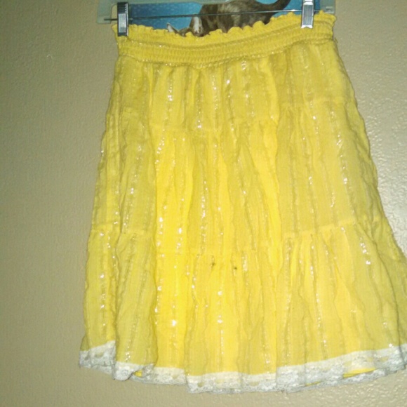 Cute lemon yellow skirt