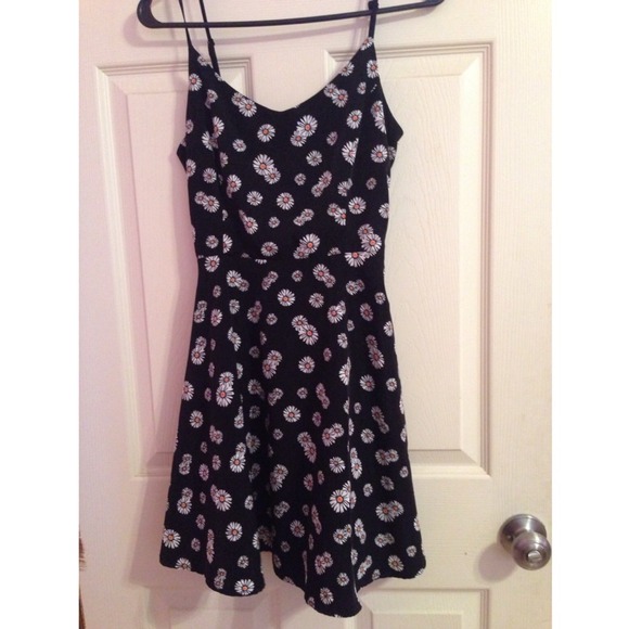 Kirra sunflower dress