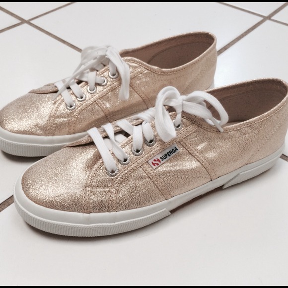 ✖️SOLD❌SUPERGA Gold Sneakers!