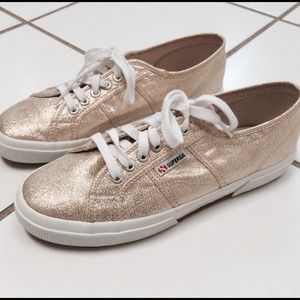 ✖️SOLD❌SUPERGA Gold Sneakers!