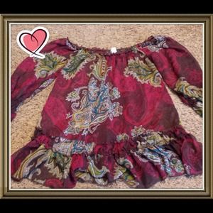 Beautiful paisley quarter sleeve dressy top