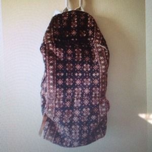 LOOKING FOR this backpack by brandy melville