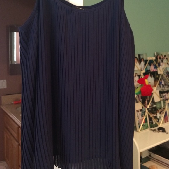 Tank top - Picture 2 of 2