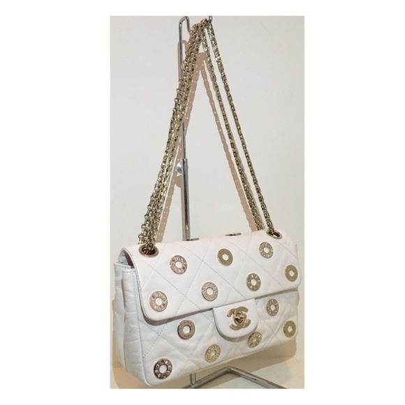 CHANEL White Swarovski Resort Charm Handbag RARE - Picture 3 of 6