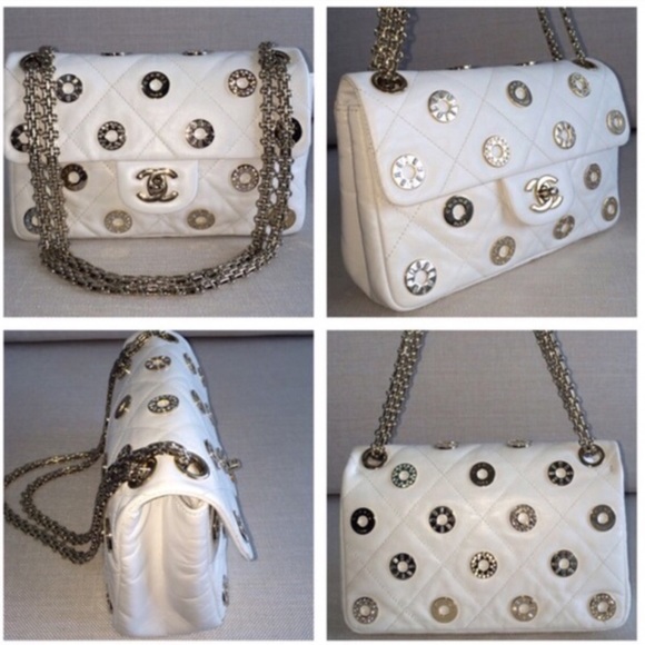 CHANEL White Swarovski Resort Charm Handbag RARE - Picture 4 of 6