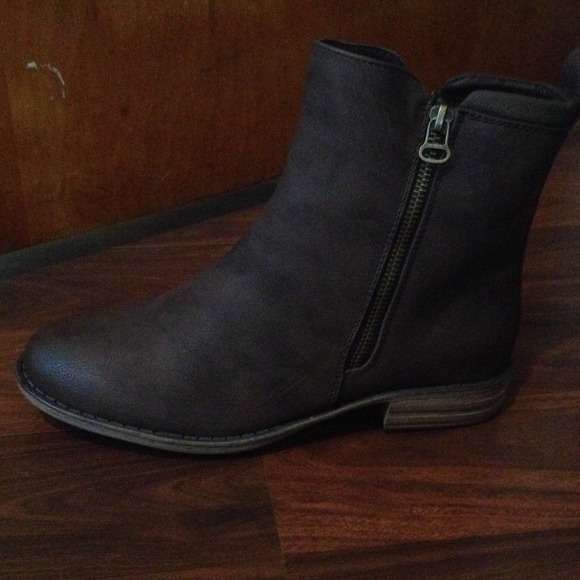 Brown ankle boots