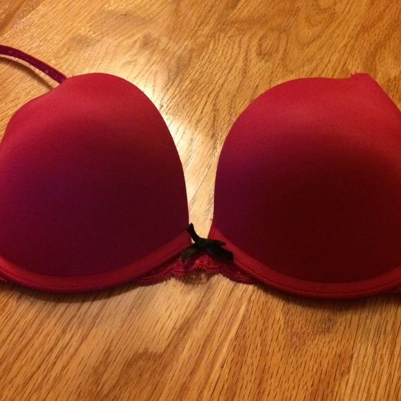 VS PINK dark red push up 34C