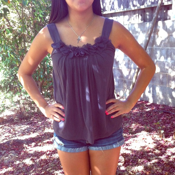 Express grey sleeveless top
