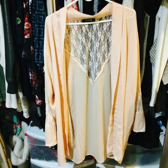 Rehab peach lace kimono