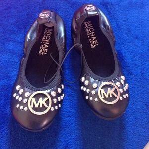Michael Kors Flats⬇⬇Just Reduced⬇⬇ FINAL PRICE⬇⬇