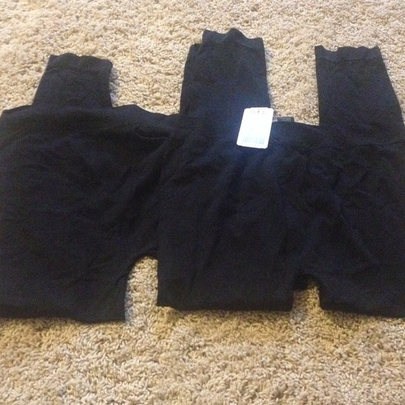 Black leggings