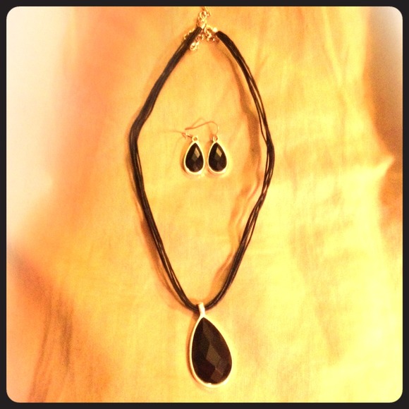 Earrings and Necklace set