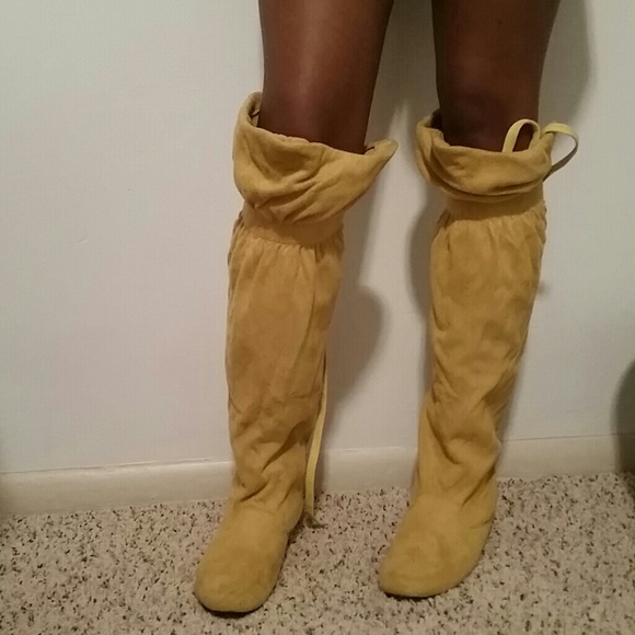 boots - Picture 3 of 3