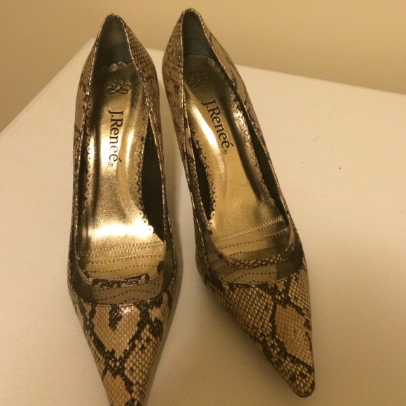 J Renee Size 10 black & gold pump