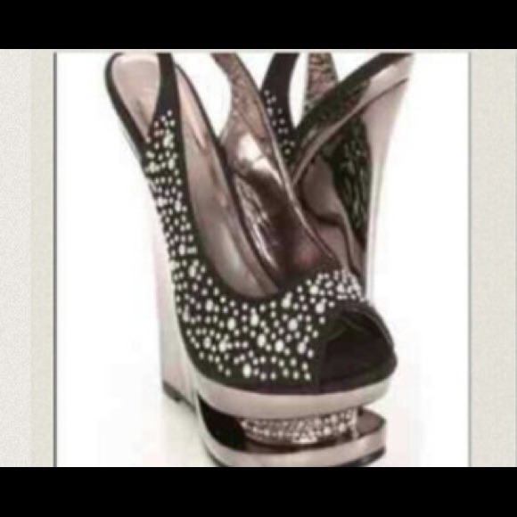 Rhinestone wedges