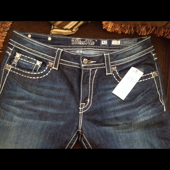 •Miss Me• Straight Jeans