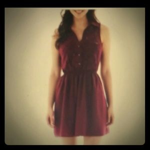 Sleeveless lace magenta shirtdress