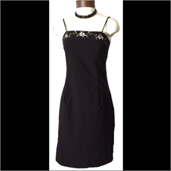 Little black cocktail dress by Rampage size 11 - Picture 3 of 3