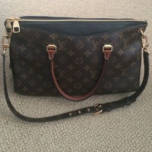 Louis Vuitton Pallas Monogram Noir