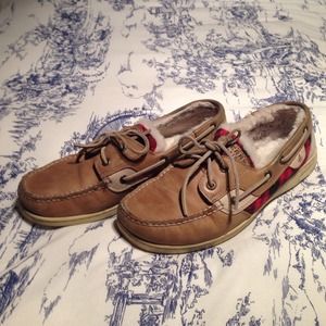Fur-lined Women's Sperry sz. 9