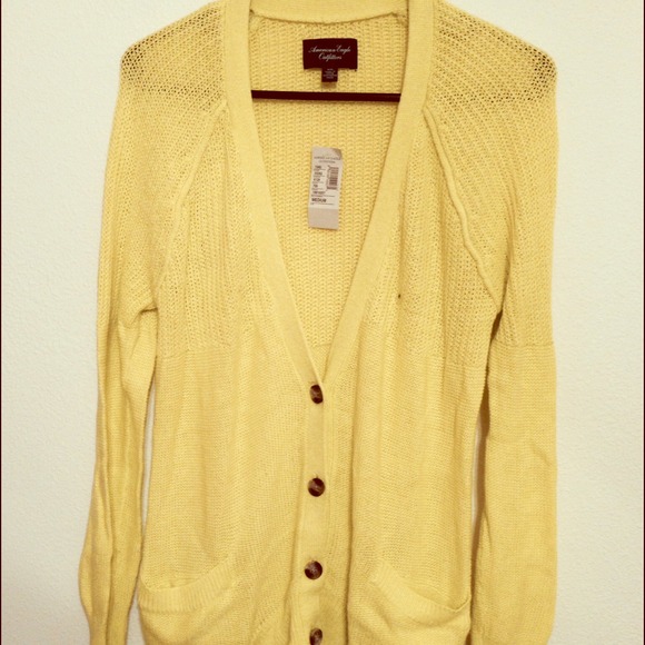 AE yellow boyfriend cardigan!