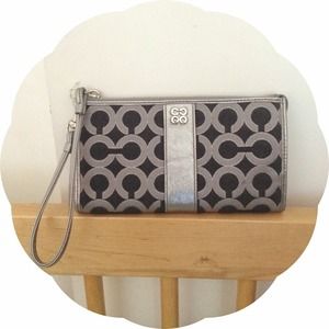 Coach Julia Op Art Wristlet Wallet
