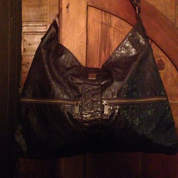Matt & Nat handbag.