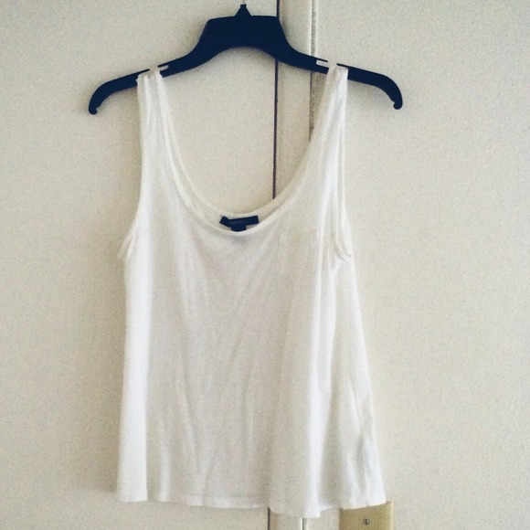 ❌Sold in a Bundle❌White Forever 21 Tank