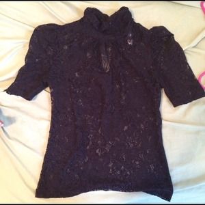 Vintage lace top 🌻