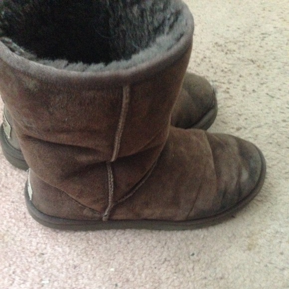 Short Brown Uggs
