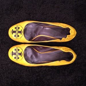 • Tory Burch Reva ballet flat •
