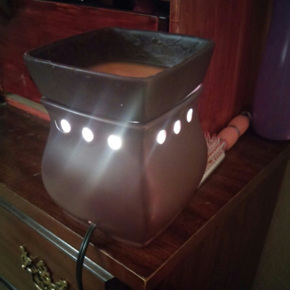 Scentsy warmer