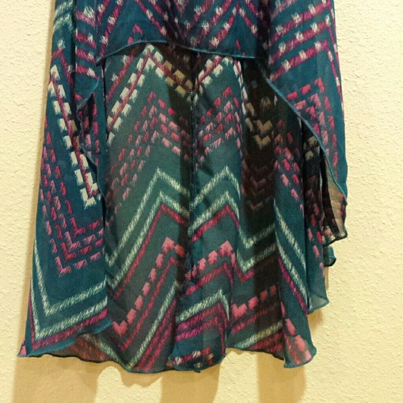 Eye Catching High Low Racerback Top - Picture 2 of 4