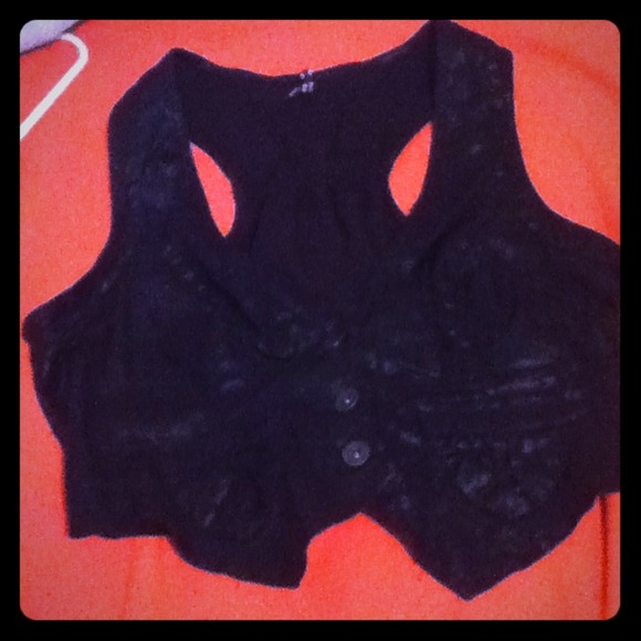 Black lace print vest