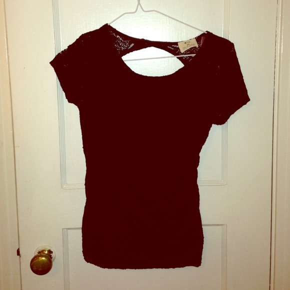 Black backless top!