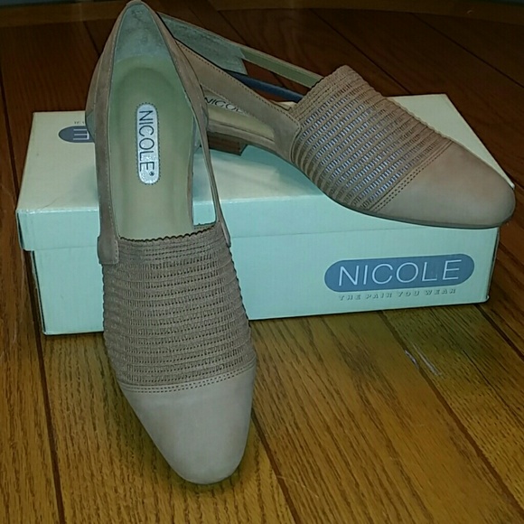 NIB Nicole Arlana Flats