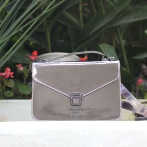 Urban Outfitters Bags - Silver Metallic Crossbody Urban Outfitters Bags - Silver Metallic Crossbody