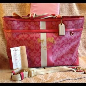 🔴SOLD🔴 Coach Heritage Pink Diaper Bag