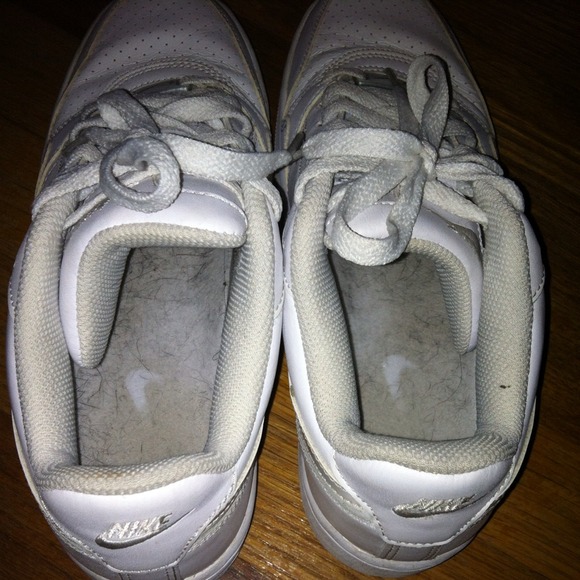 Nike Sneakers - Picture 3 of 4