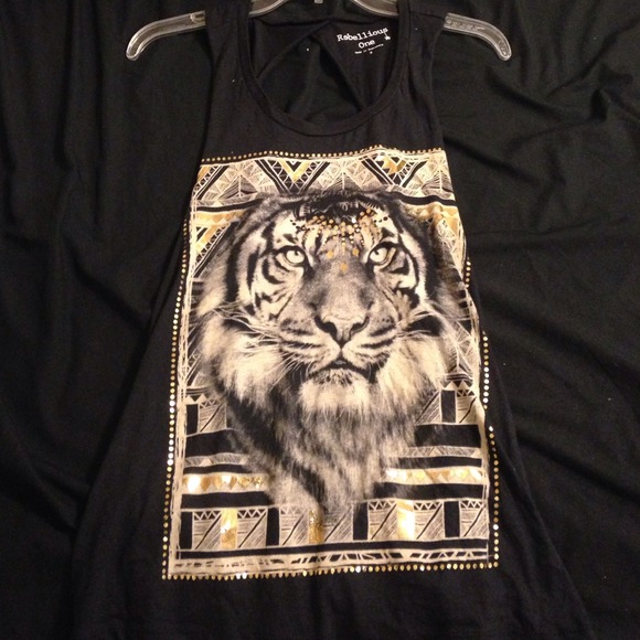 SOLD ON SS Muscle tank ✨ON SALE✨