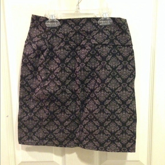 SOLD Bodycon bandage floral skirt