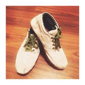 Toms chukka boots