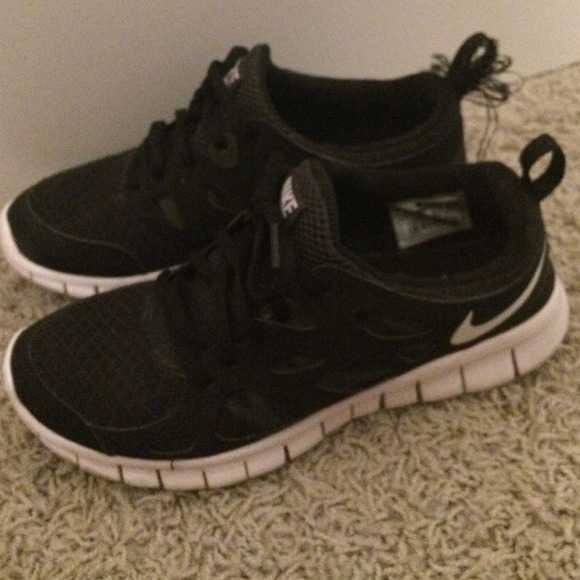 Nike Flex Sneakers