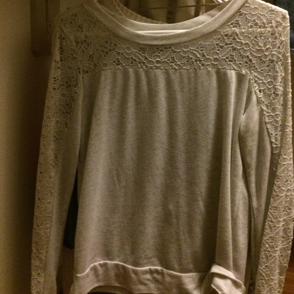 white floral lace sleeved sweater