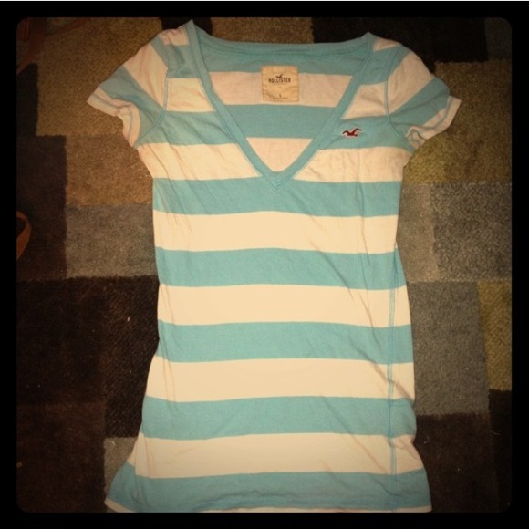 Hollister V Neck